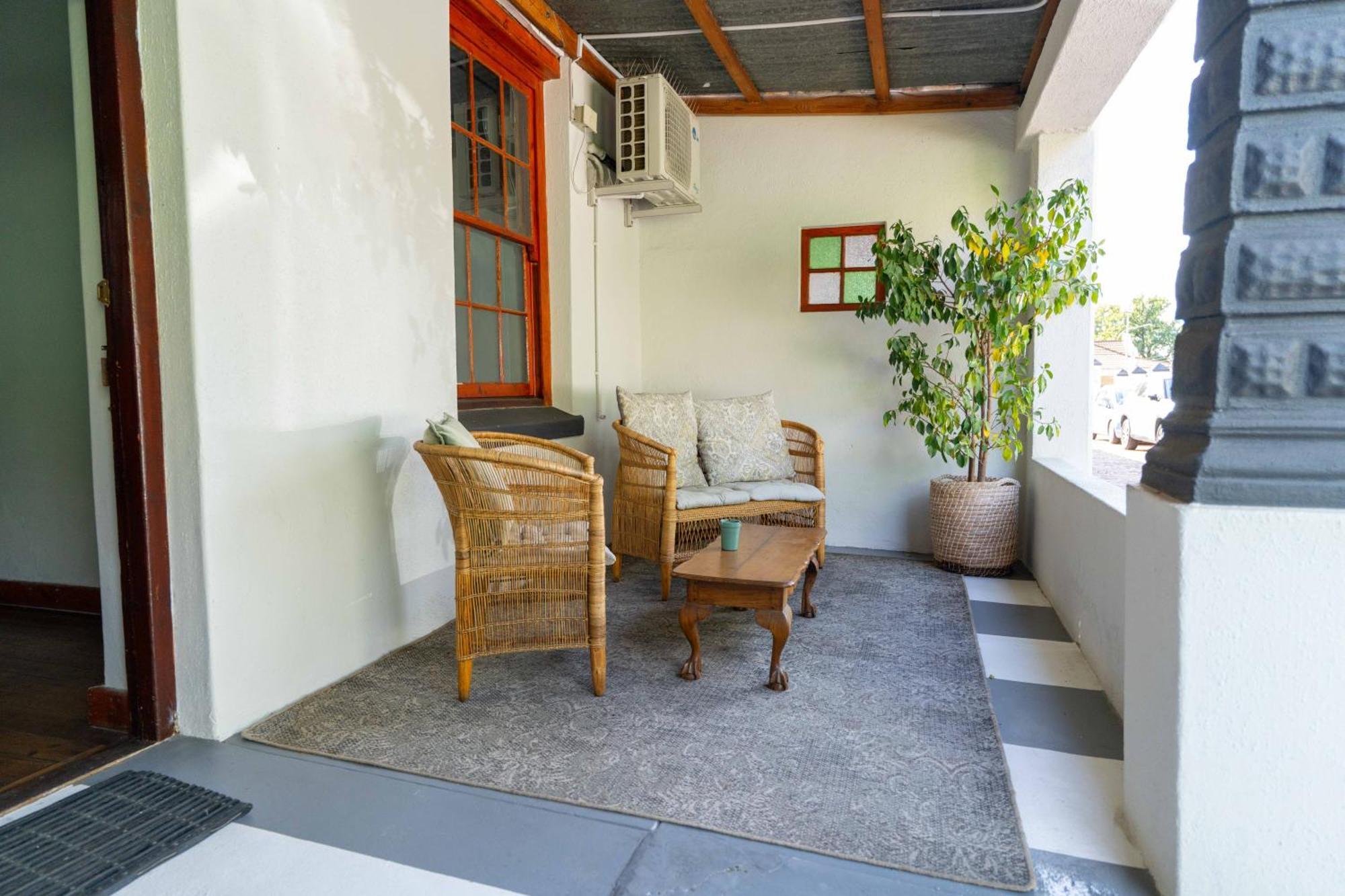 Olive Tree Lodge Парл Экстерьер фото
